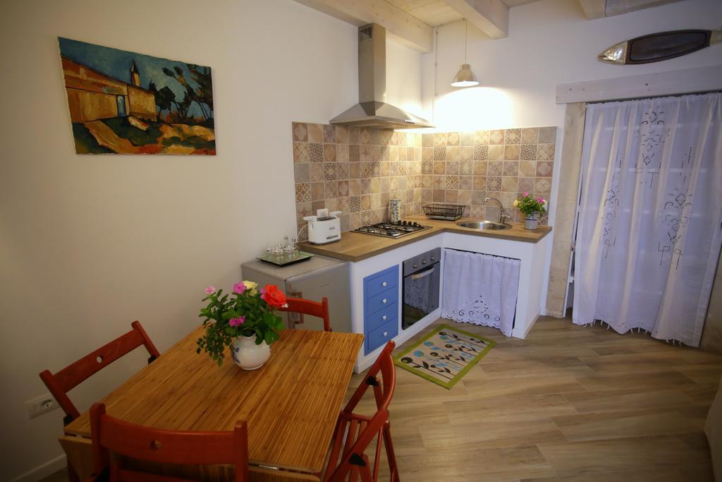Dentrortigia Apartment Syracuse Exterior photo