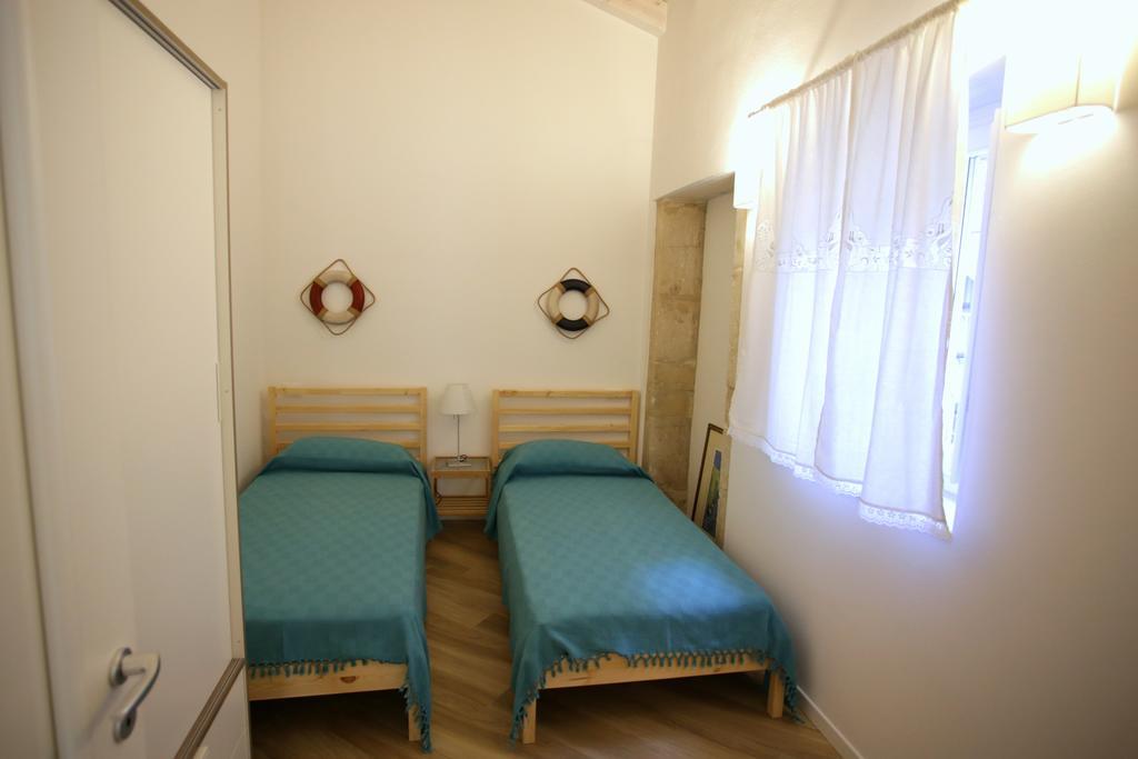 Dentrortigia Apartment Syracuse Exterior photo